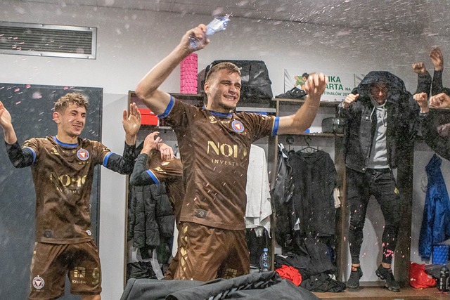 成功会师决 成功会师决